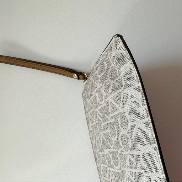 CALVIN KLEIN: Top and front zip wristlet wallet clutch - Picture 9 of 10